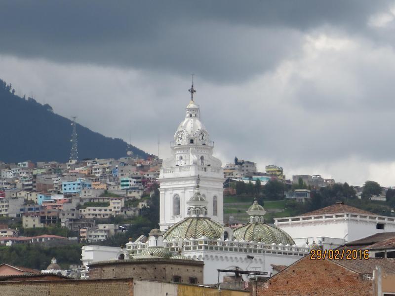 Hotel Cumanda Alfaro Buitenkant foto