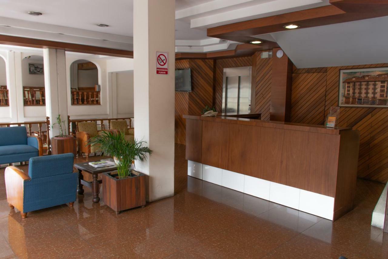 Hotel Cumanda Alfaro Buitenkant foto