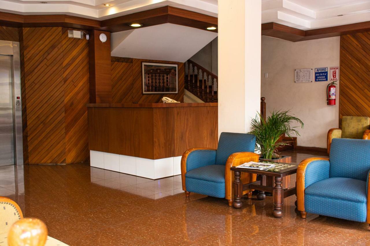 Hotel Cumanda Alfaro Buitenkant foto