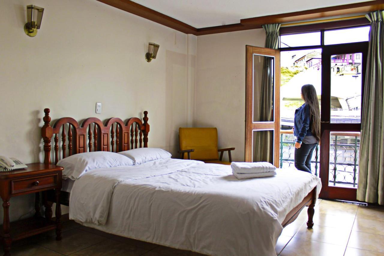 Hotel Cumanda Alfaro Buitenkant foto